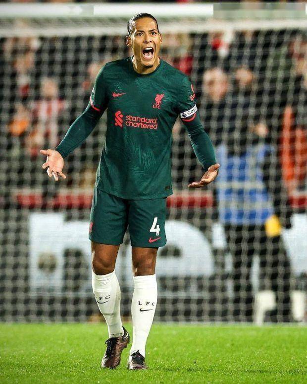 关于雷恩内西亚中场伤缺,球队士气受挫的信息 关于雷恩内西亚中场伤缺,球队士气受挫的信息